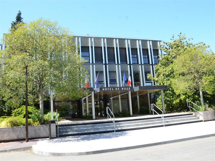 Fermetures exceptionnelles des structures municipales (été 2020) Fermetures exceptionnelles des structures municipales (été 2020)